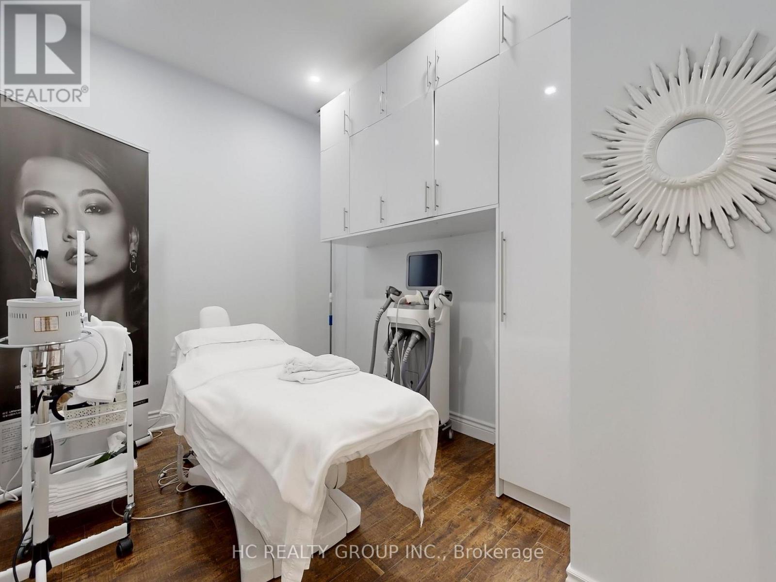 169 & 170 - 7181 Yonge Street, Markham, Ontario  L3T 0C7 - Photo 9 - N12791806