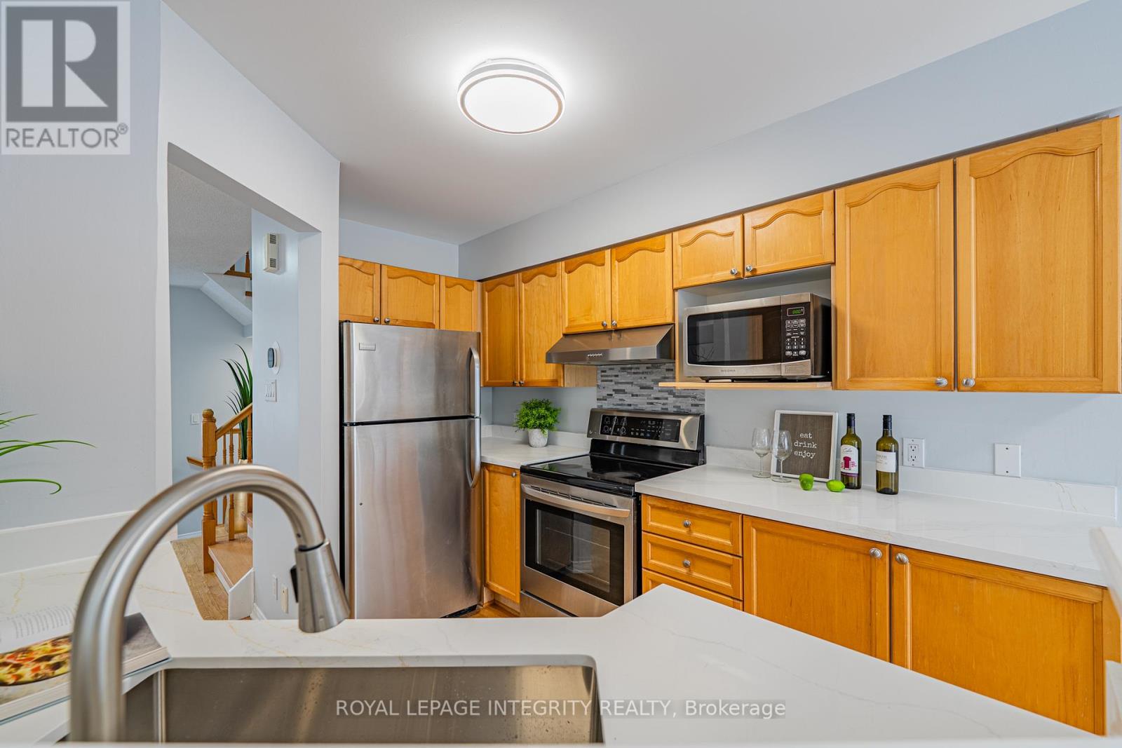 111 Hemlo Crescent, Ottawa, Ontario  K2T 1C9 - Photo 17 - X12791468