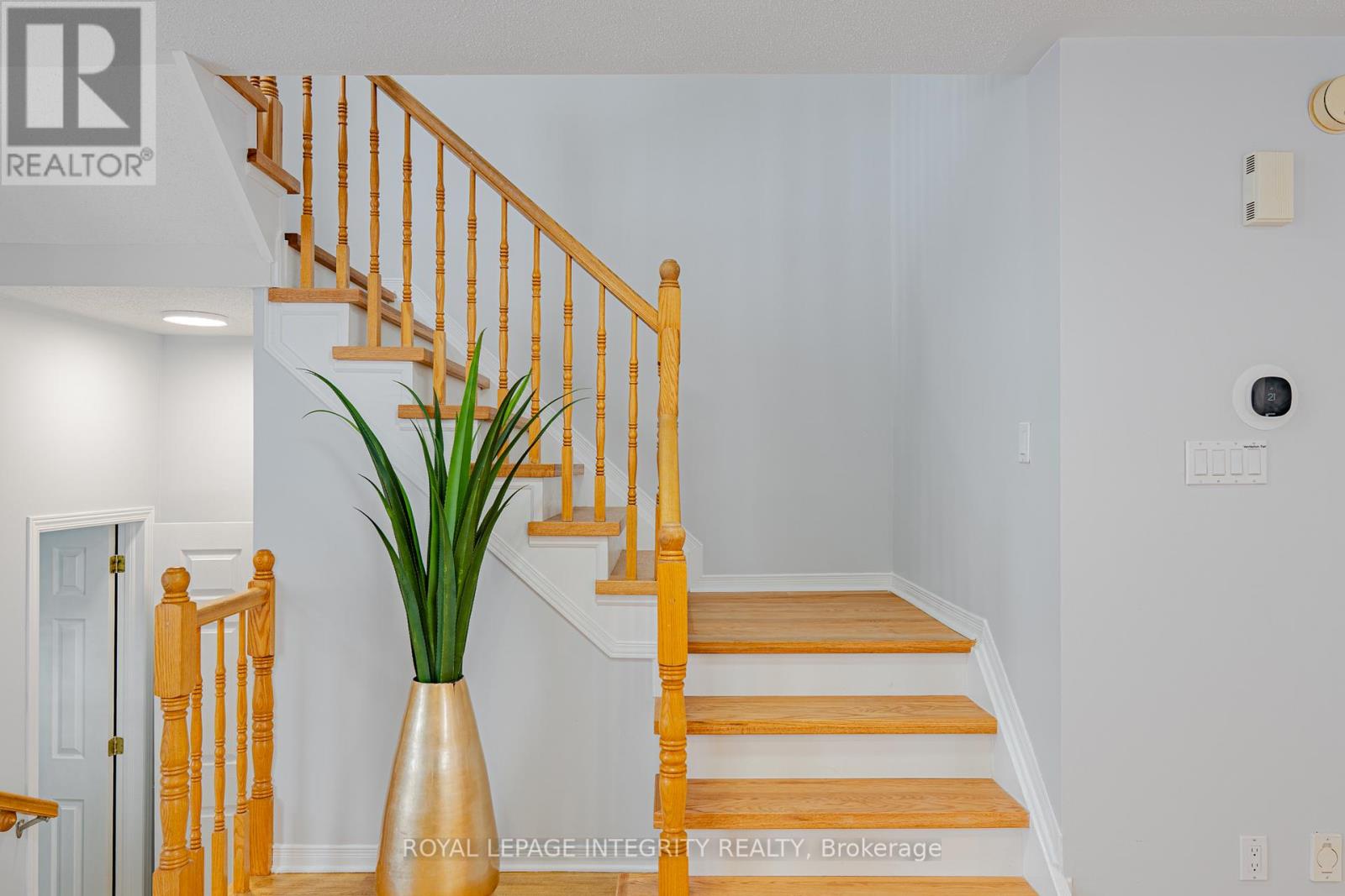 111 Hemlo Crescent, Ottawa, Ontario  K2T 1C9 - Photo 19 - X12791468