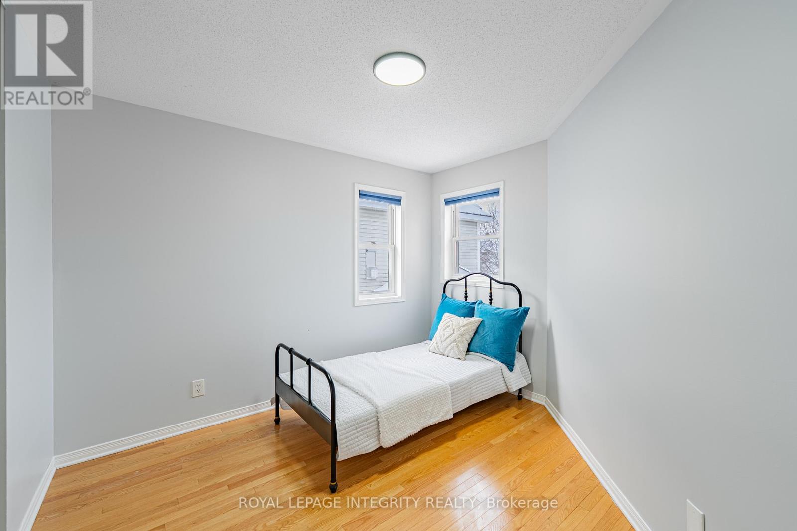 111 Hemlo Crescent, Ottawa, Ontario  K2T 1C9 - Photo 25 - X12791468