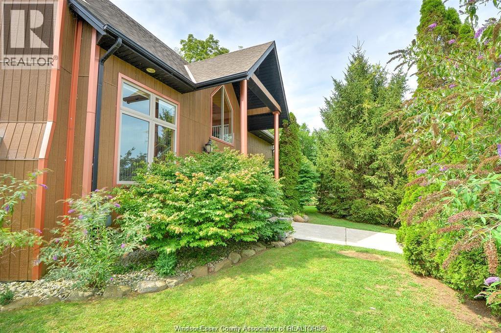 535 Erie S (County Rd 13), Essex, Ontario N0R 1G0 - Photo 38 - 26003280