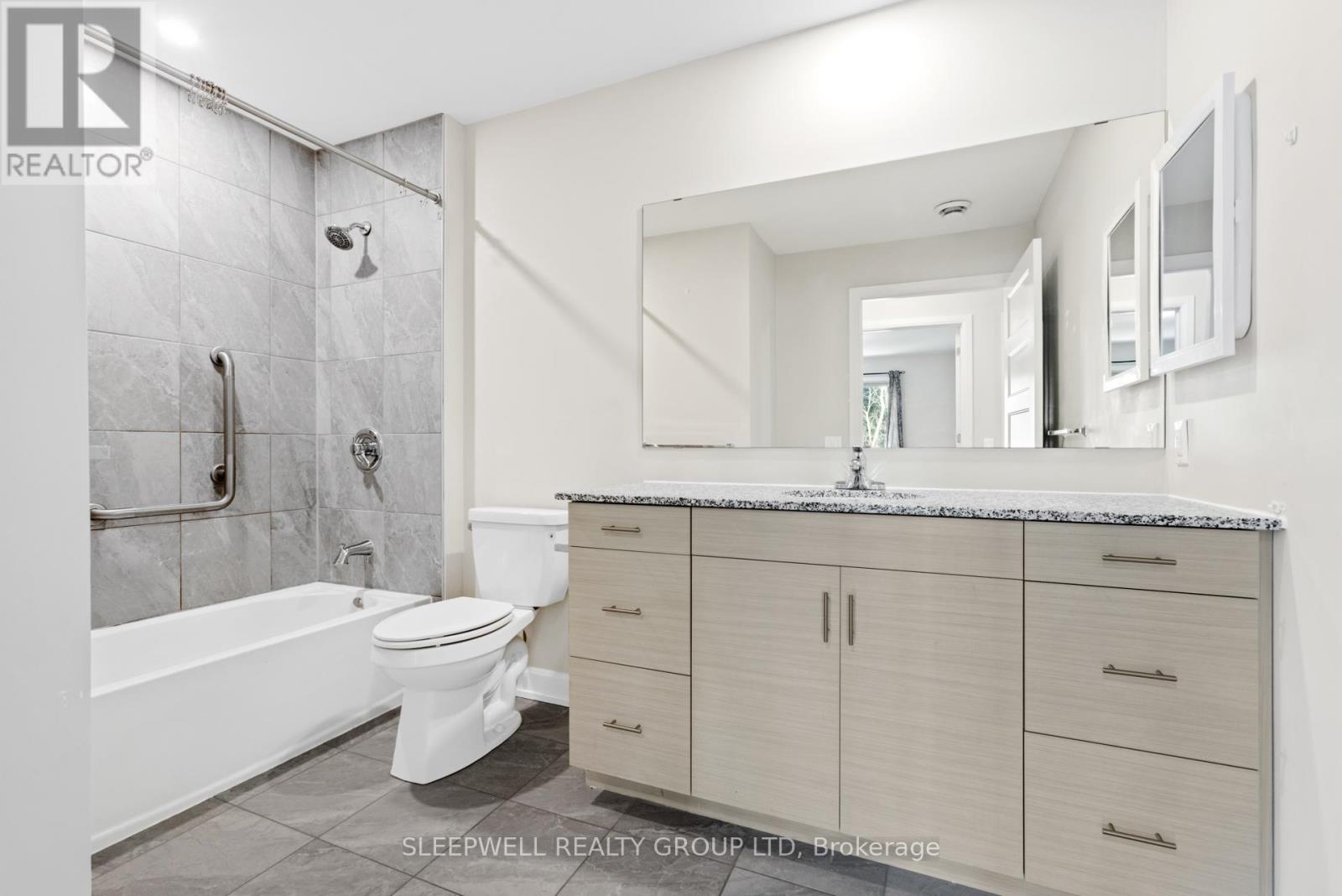 211 - 480 Church Street, Russell, Ontario  K4R 0G4 - Photo 15 - X12791822