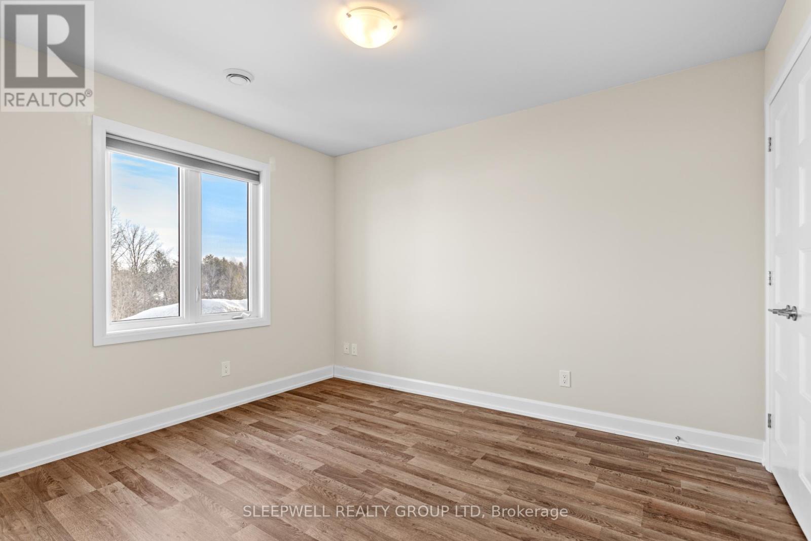 204 - 377 Solstice Crescent, Russell, Ontario  K0A 1W1 - Photo 11 - X12791824