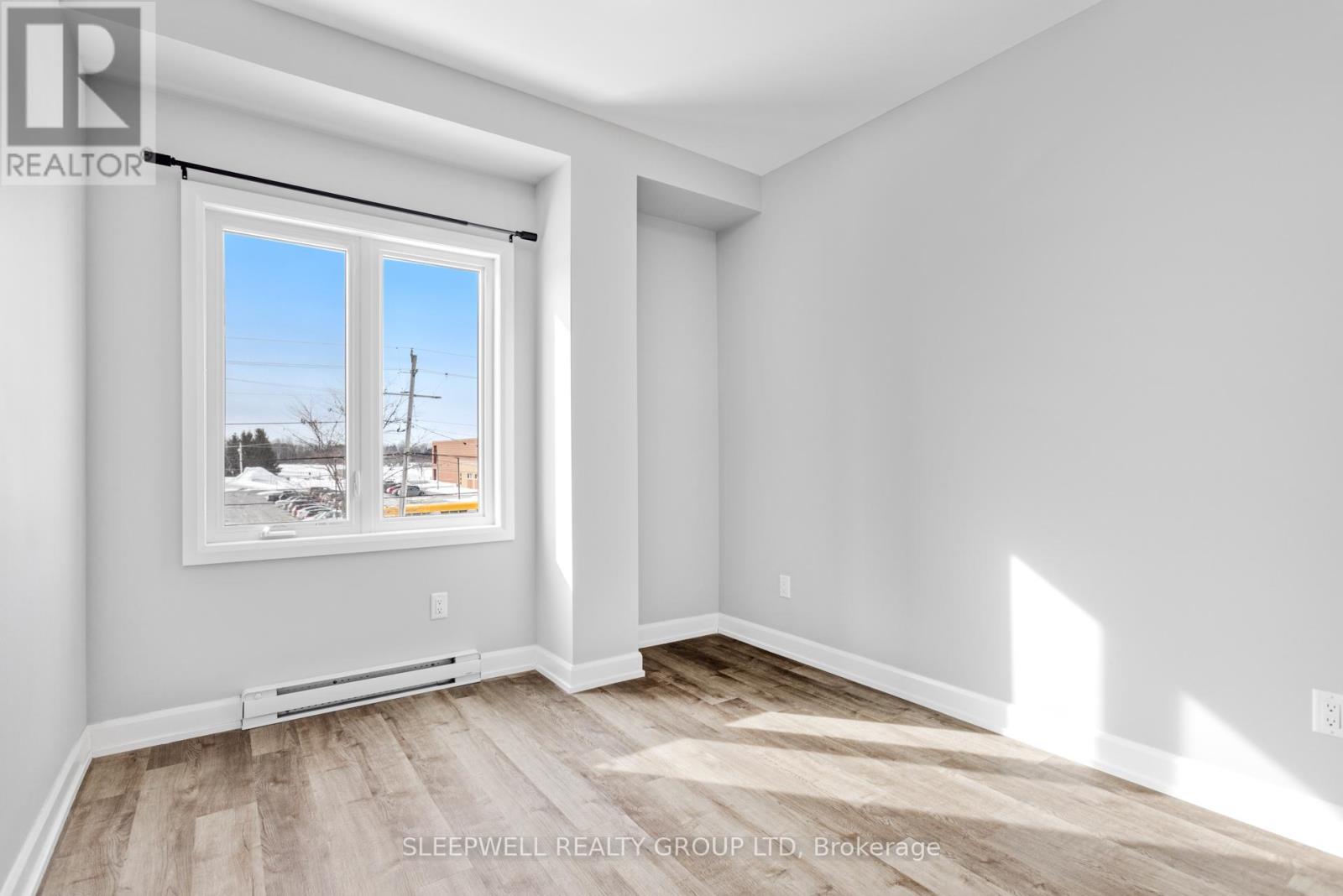 206 - 979 North Russell Road, Russell, Ontario  K4R 0L9 - Photo 9 - X12791830