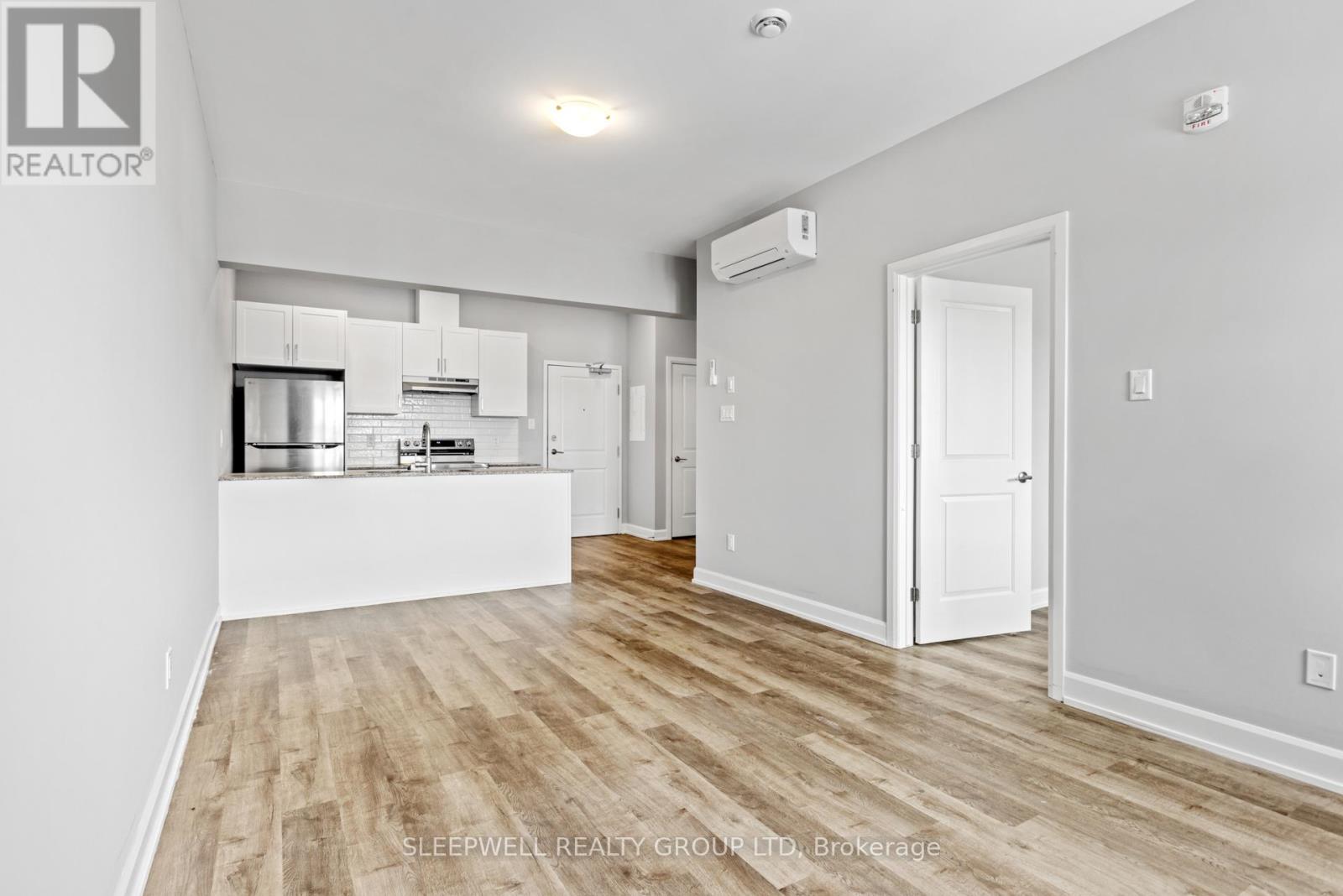 302 - 979 North Russell Road, Russell, Ontario  K4R 0L9 - Photo 8 - X12791832