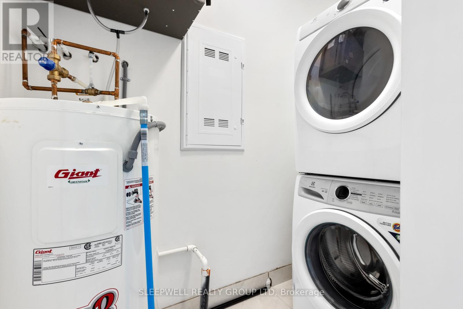 209 - 975 North Russell Road, Russell, Ontario  K4R 0L9 - Photo 12 - X12791834