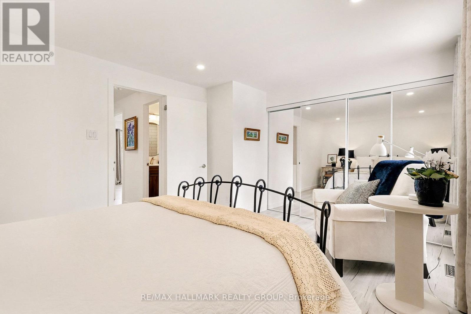 6861 Bilberry Drive, Ottawa, Ontario  K1C 2E8 - Photo 22 - X12791844