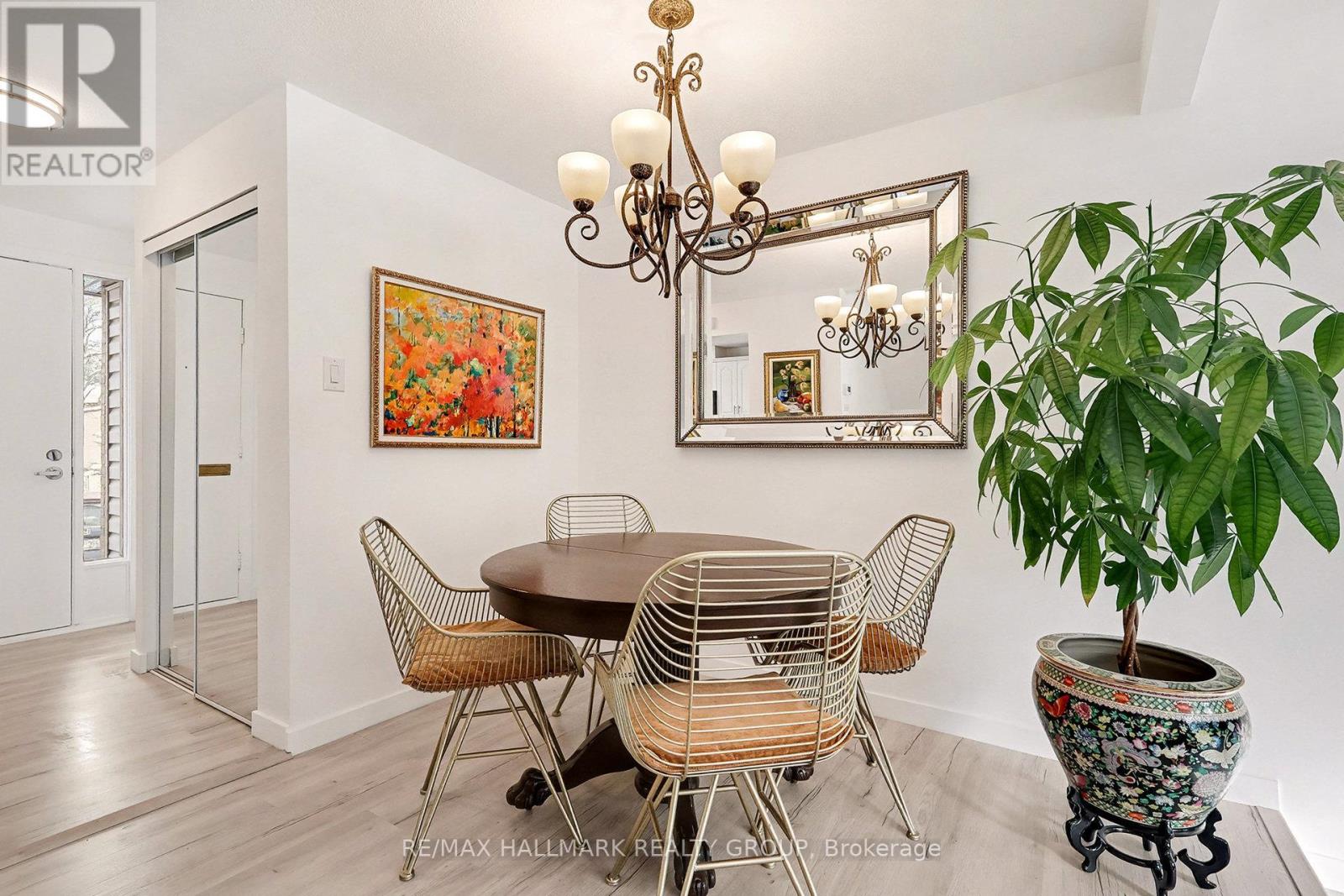 6861 Bilberry Drive, Ottawa, Ontario  K1C 2E8 - Photo 6 - X12791844