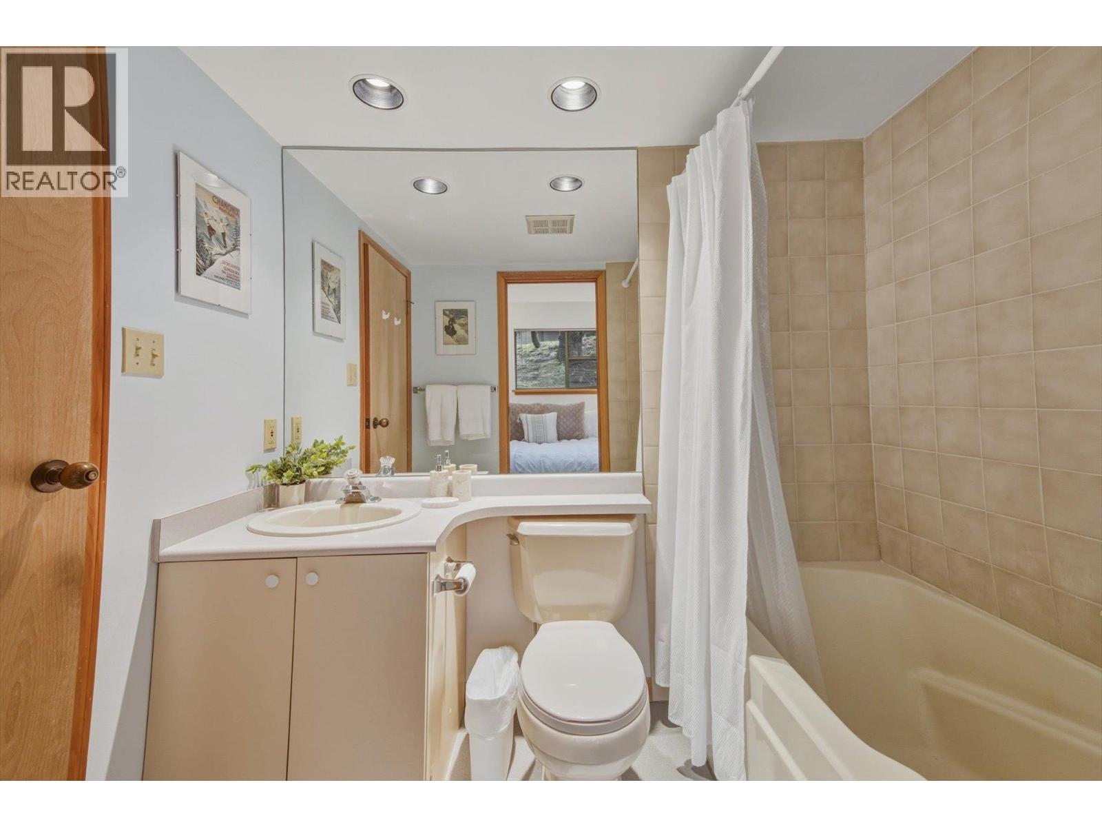 1102 3050 Hillcrest Drive, Whistler, British Columbia  V8E 0T8 - Photo 12 - R3090159