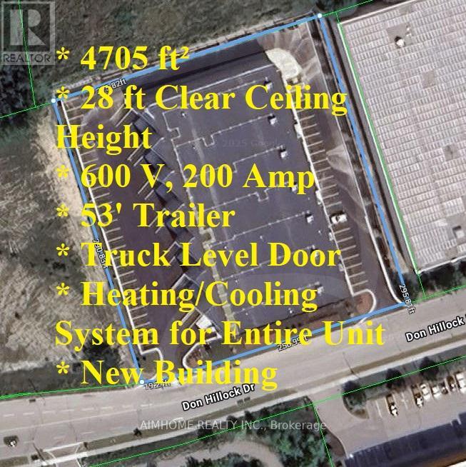 2 - 32 Don Hillock Drive, Aurora, Ontario  L4G 0H6 - Photo 4 - N12626576