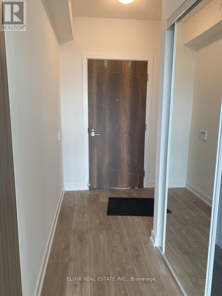 724 - 251 Manitoba Street, Toronto, Ontario  M8Y 4G9 - Photo 7 - W12791816