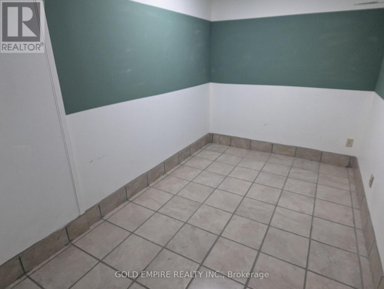 #8 - 41 Mondamin Street, St. Thomas, Ontario  N5P 2V3 - Photo 12 - X12652536