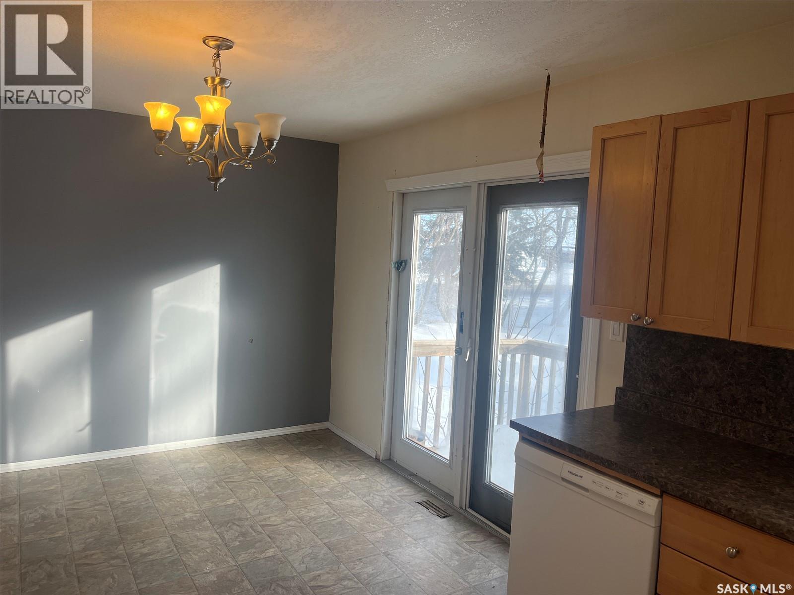 100 1st Avenue Sw, Wadena, Saskatchewan  S0A 4J0 - Photo 7 - SK027524