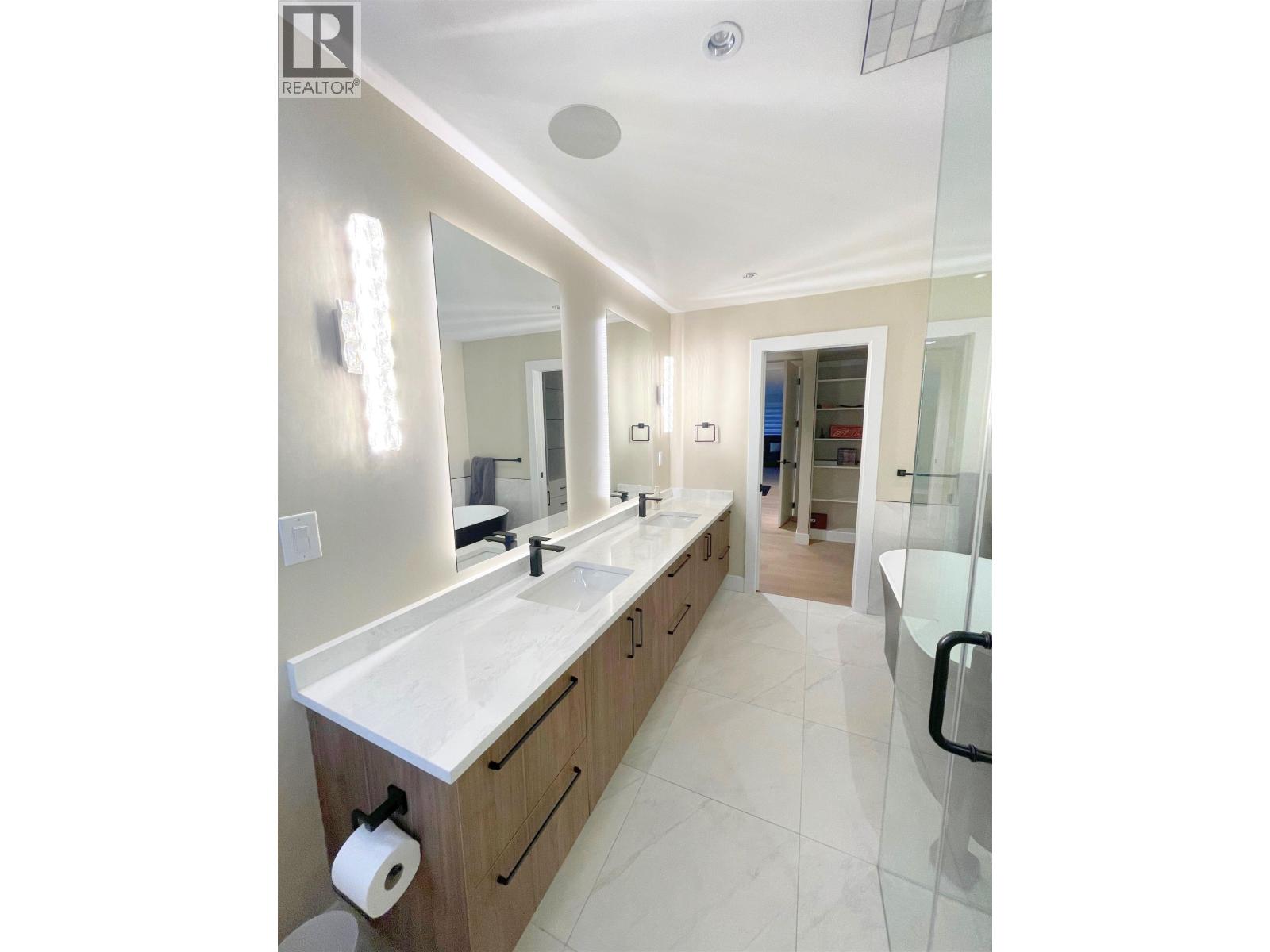 7158 Bayview Drive, Burnaby, British Columbia  V5A 4T3 - Photo 16 - R3089713