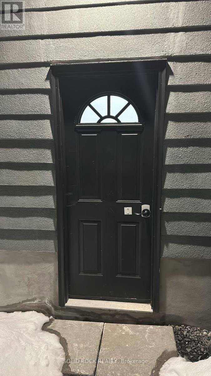 1678 FISHER AVENUE, Ottawa, Ontario