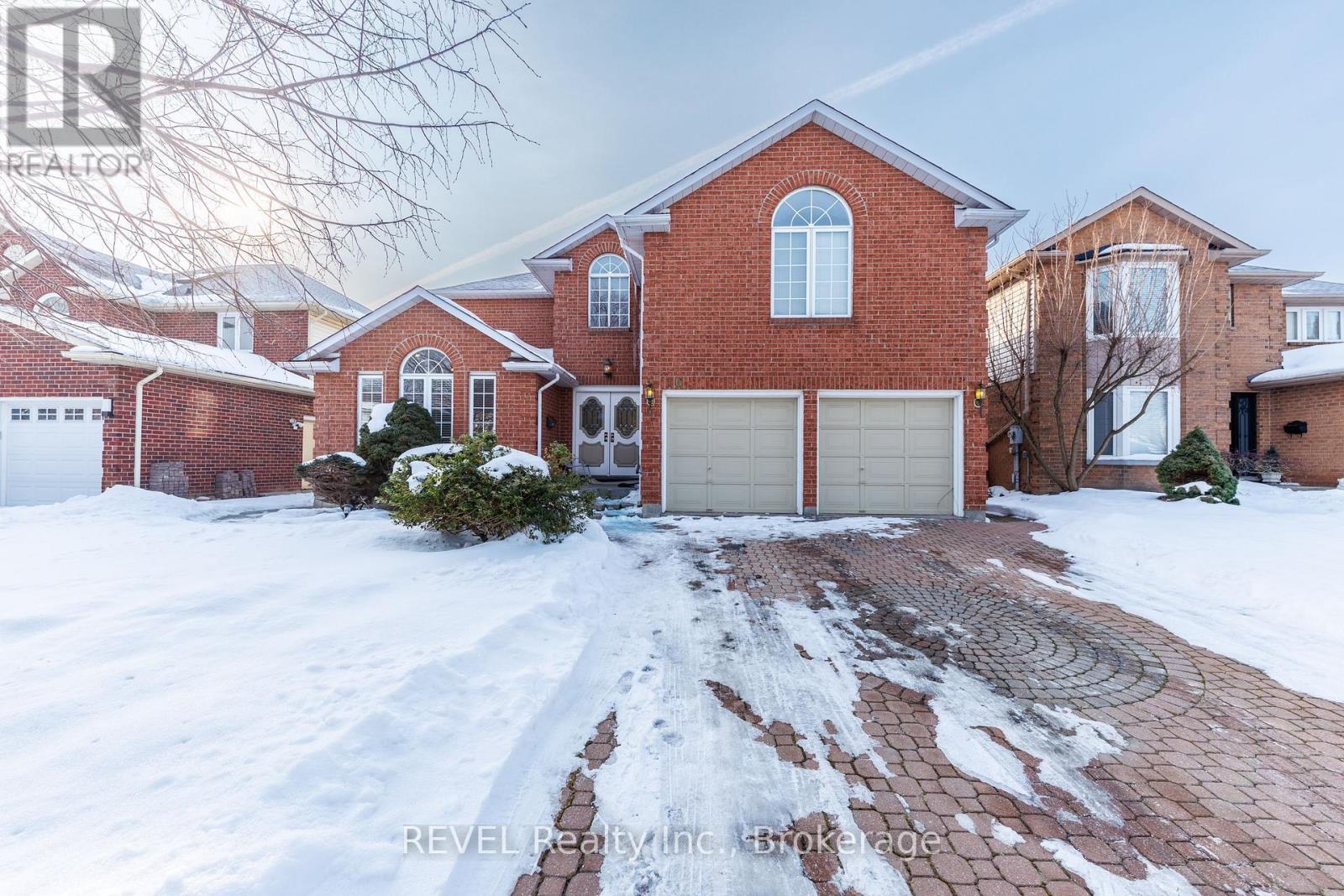 Main - 16 Chessington Street, St. Catharines, Ontario  L2S 3R4 - Photo 1 - X12791856