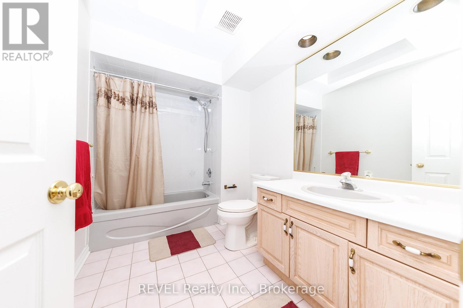 Main - 16 Chessington Street, St. Catharines, Ontario  L2S 3R4 - Photo 21 - X12791856