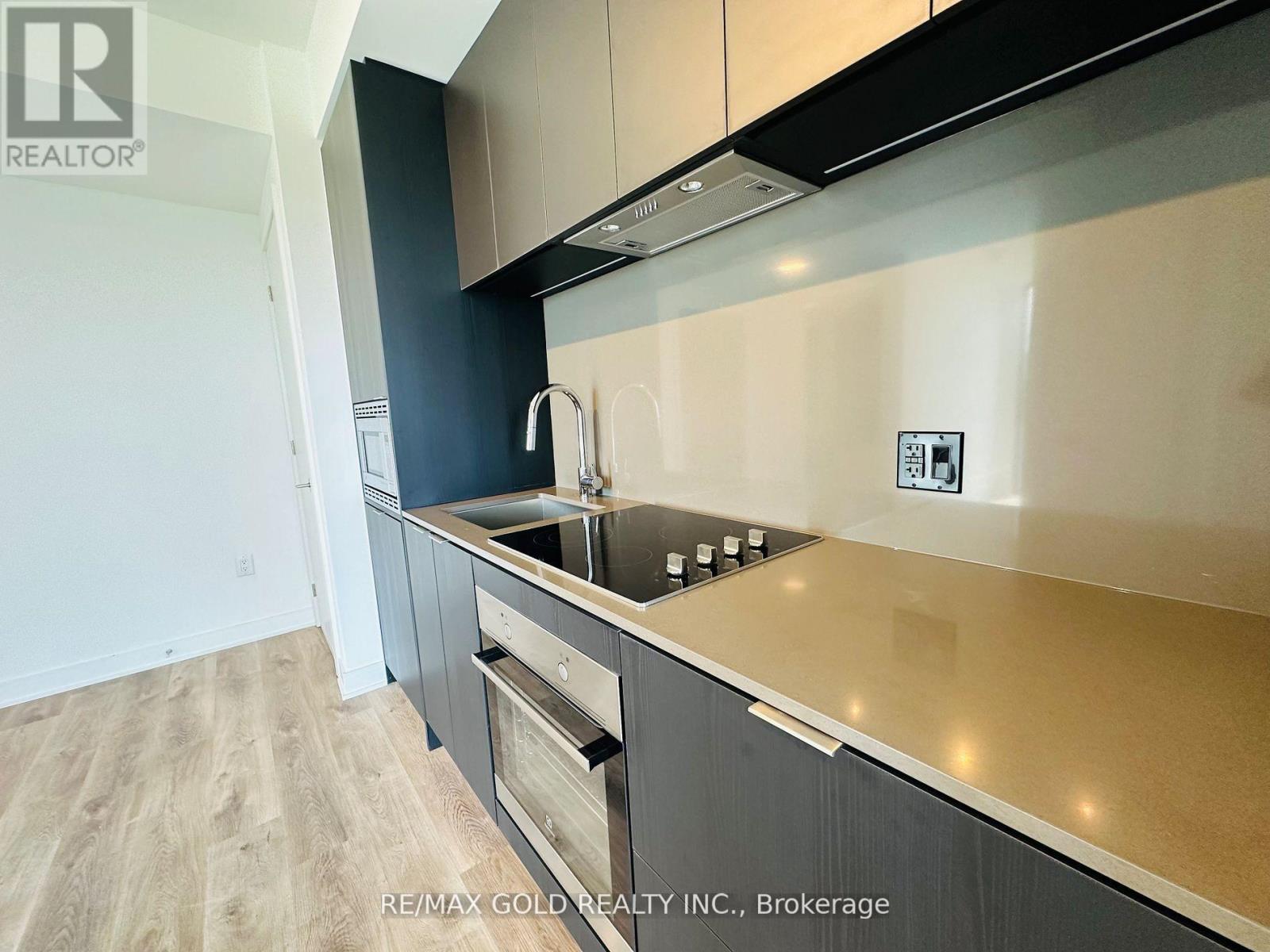 815 - 86 Dundas Street W, Mississauga, Ontario  L5A 1W4 - Photo 5 - W12791862