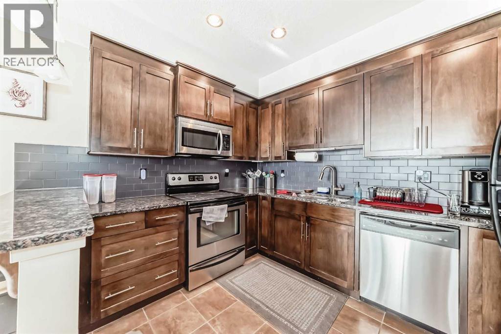 206, 1005b Westmount Drive, Strathmore, Alberta  T1P 0C3 - Photo 7 - A2285888