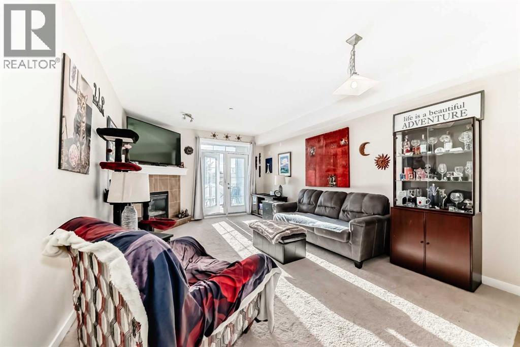 206, 1005b Westmount Drive, Strathmore, Alberta  T1P 0C3 - Photo 2 - A2285888