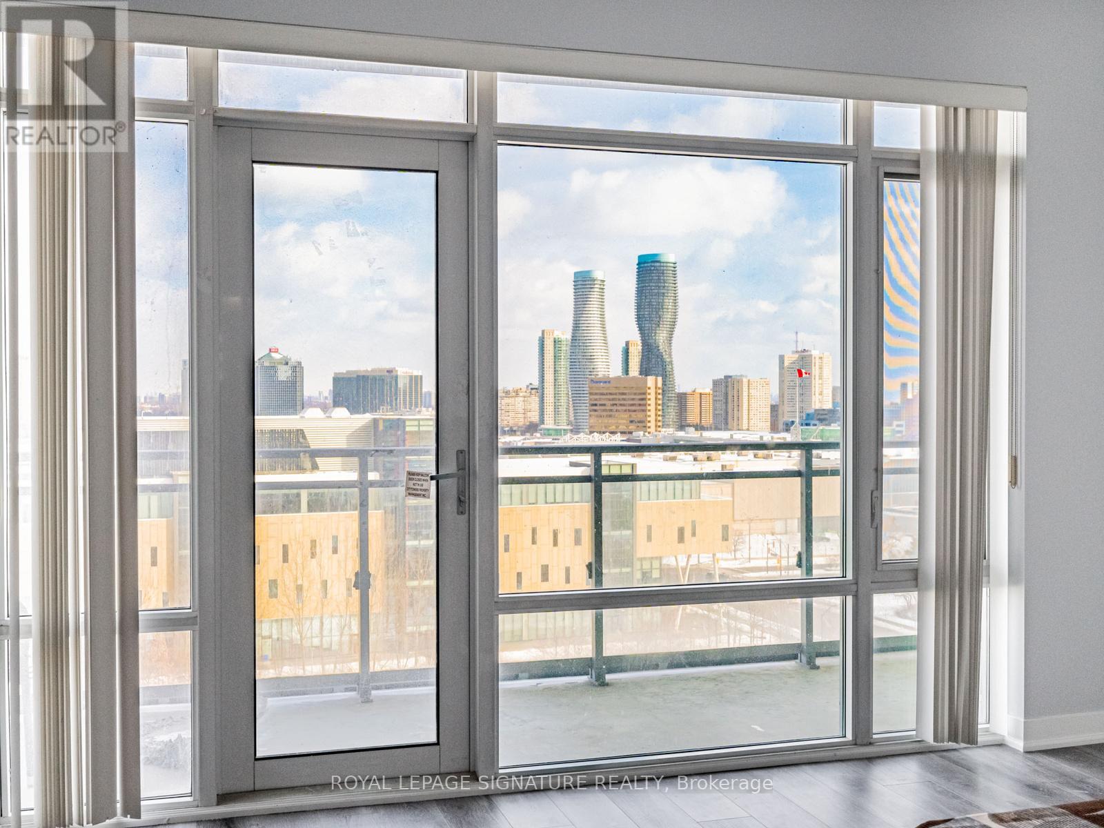 1001 - 360 Square One Drive, Mississauga, Ontario  L5B 0G7 - Photo 10 - W12791878