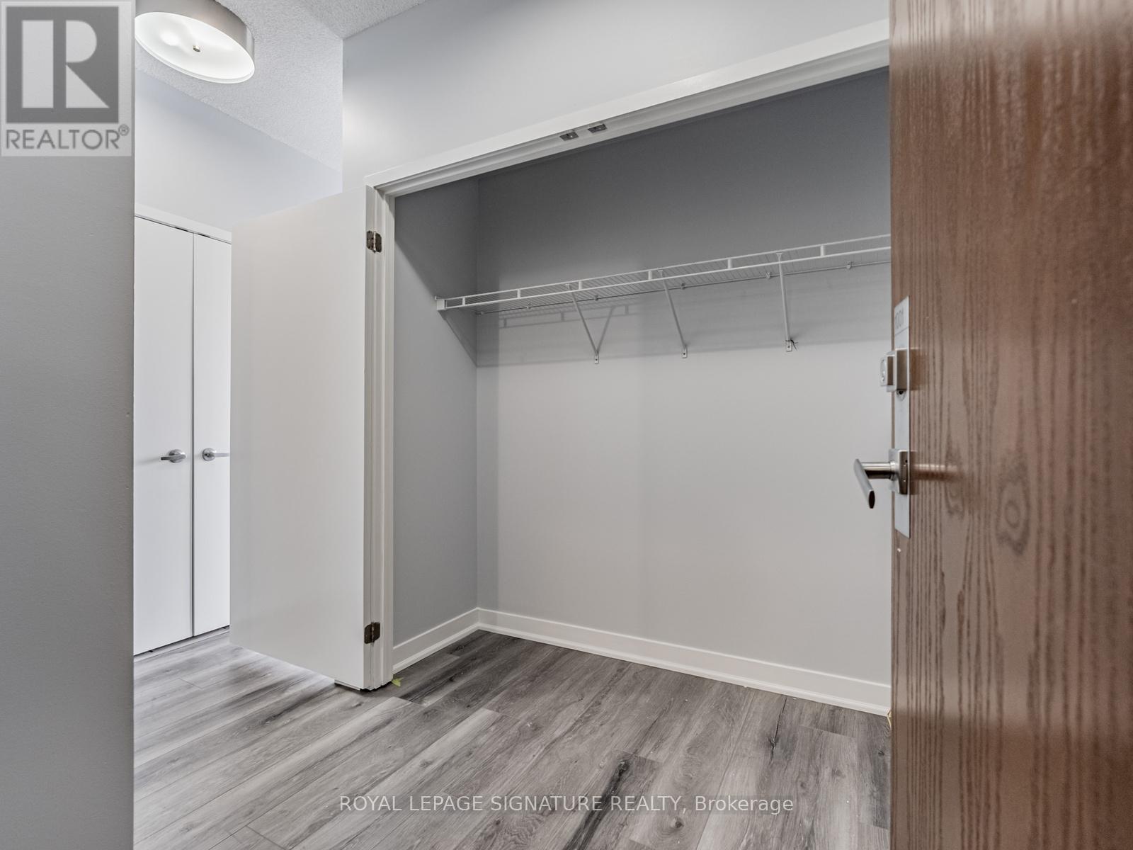 1001 - 360 Square One Drive, Mississauga, Ontario  L5B 0G7 - Photo 16 - W12791878