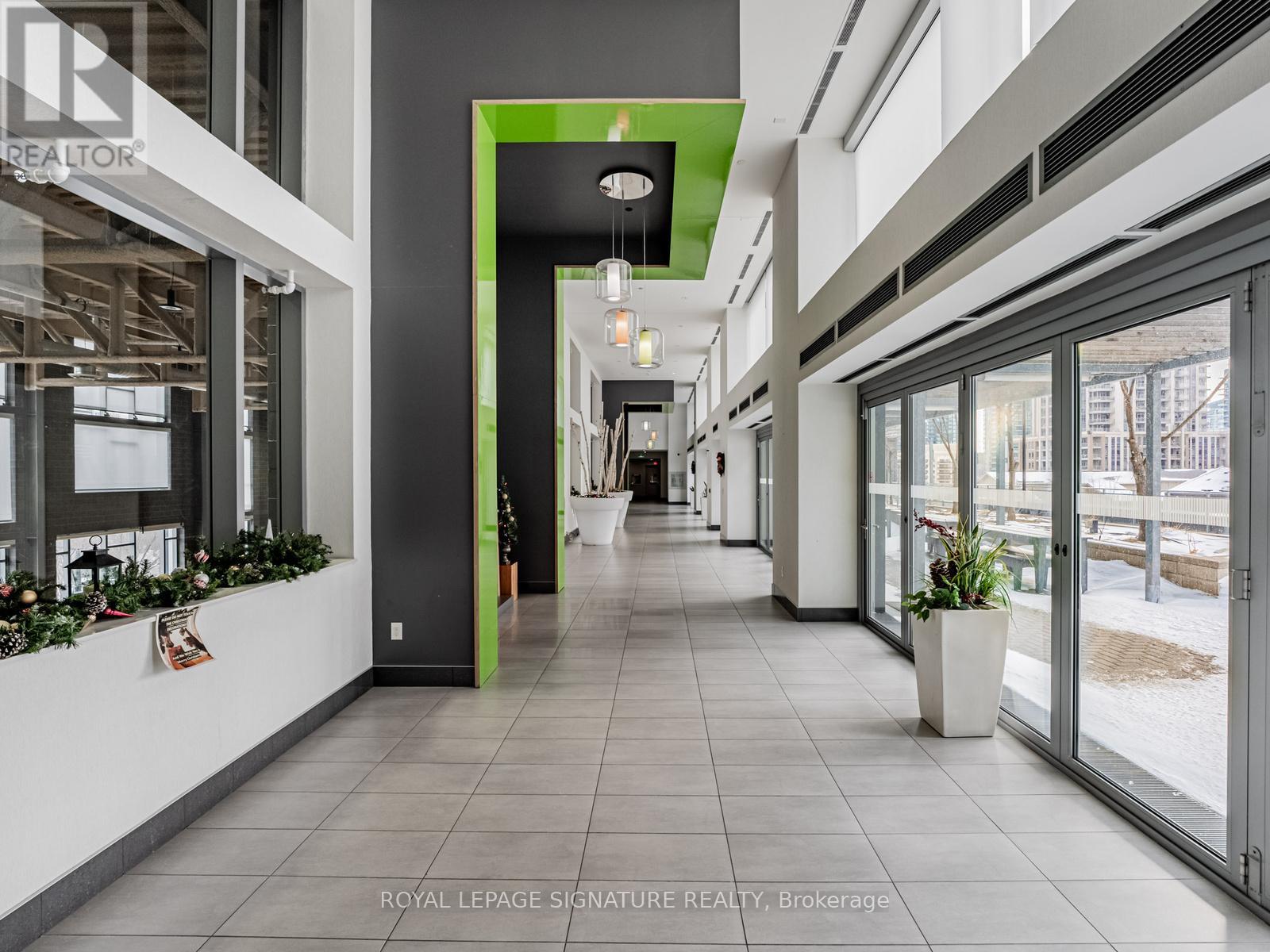 1001 - 360 Square One Drive, Mississauga, Ontario  L5B 0G7 - Photo 21 - W12791878