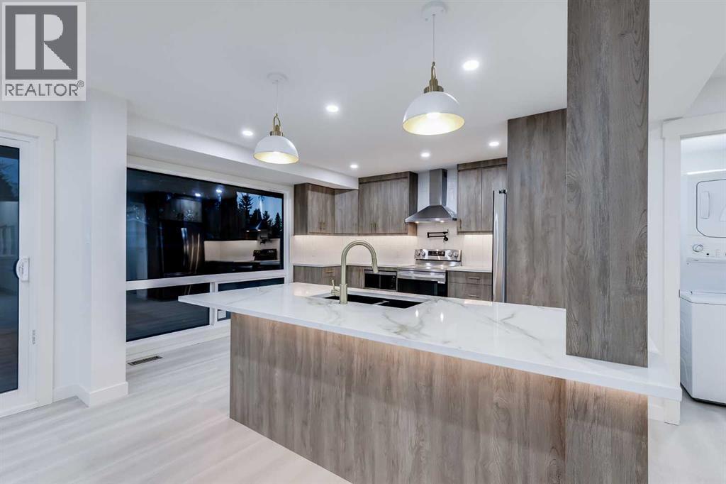 116 Deer Run Close Se, Calgary, Alberta  T2J 5P5 - Photo 11 - A2285575