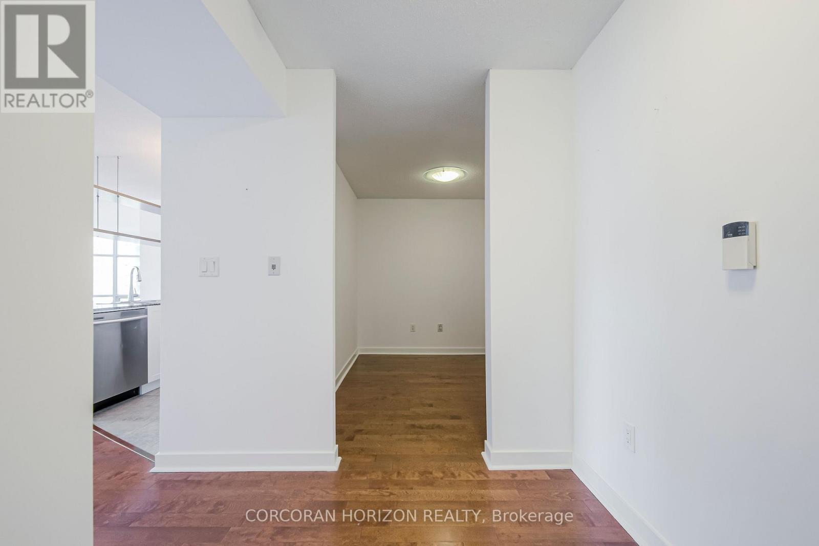 609 - 10 Navy Wharf Court, Toronto, Ontario  M5V 3V2 - Photo 6 - C12791892
