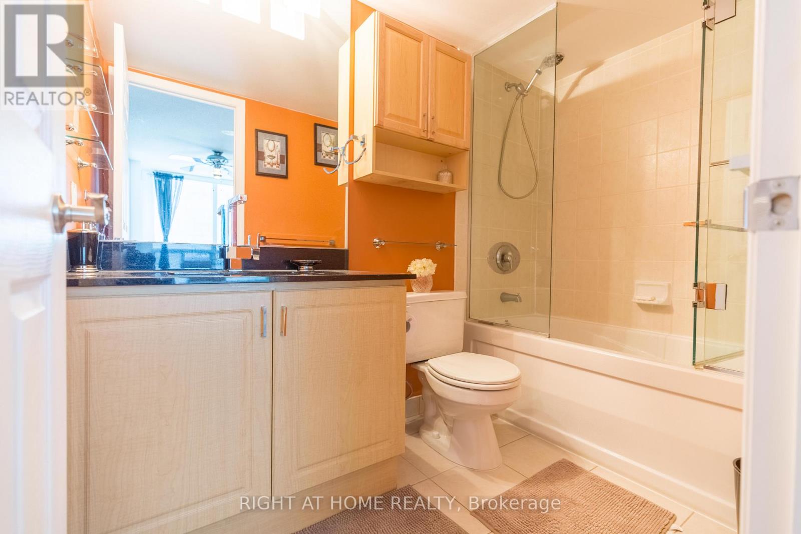 506 - 30 Grand Trunk Crescent, Toronto, Ontario  M5J 3A4 - Photo 20 - C12791894