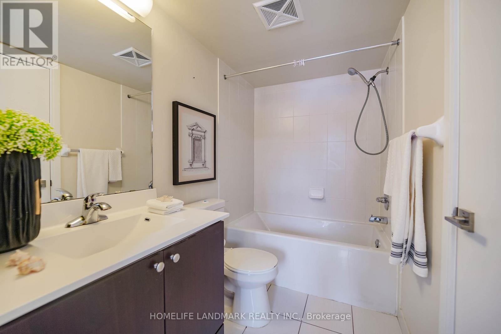 Th47 - 315 Village Green Square, Toronto, Ontario  M1S 0L2 - Photo 9 - E12791888