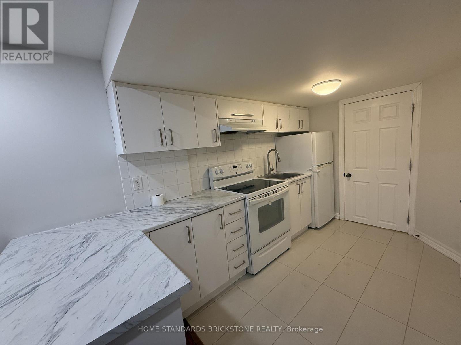 168 Warwick Crescent, Newmarket, Ontario  L3X 2S3 - Photo 5 - N12791882