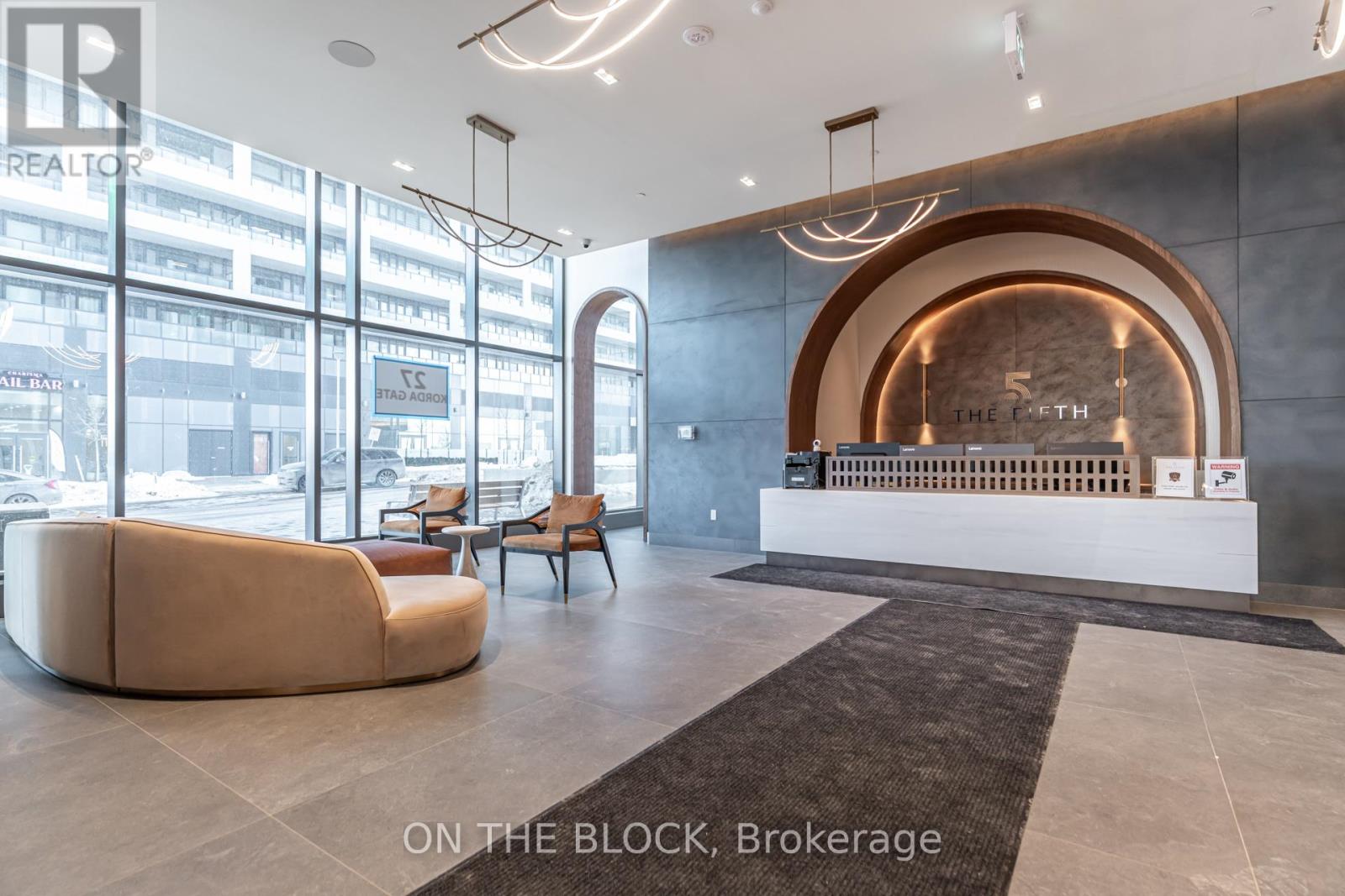 1207 - 27 Korda Gate, Vaughan, Ontario  L4K 0P6 - Photo 2 - N12791896