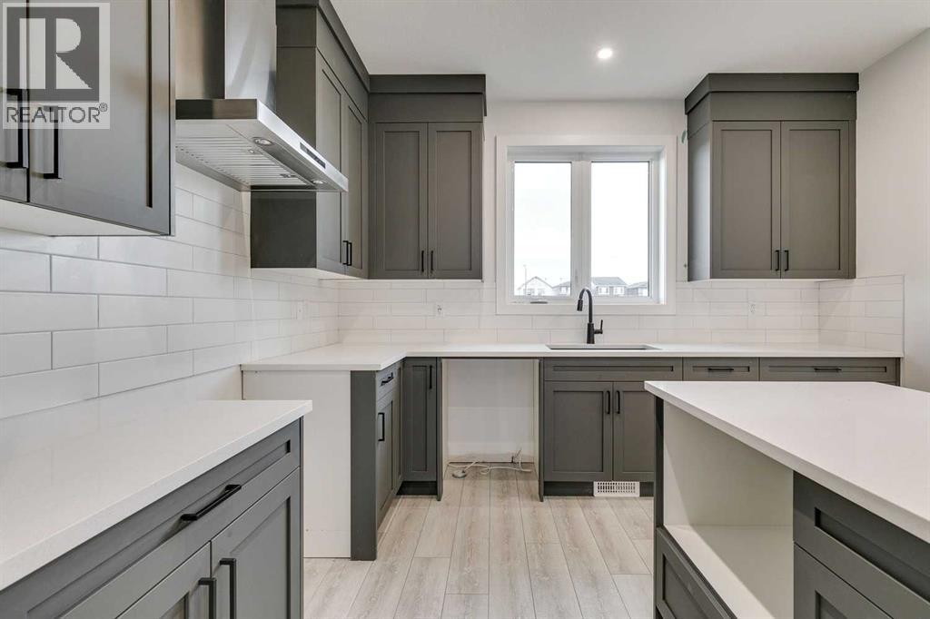 479 Hotchkiss Manor Se, Calgary, Alberta  T3S 0N3 - Photo 7 - A2285858