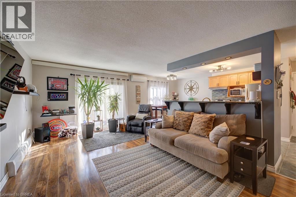 608 GREY Street Unit# 17, brantford, Ontario