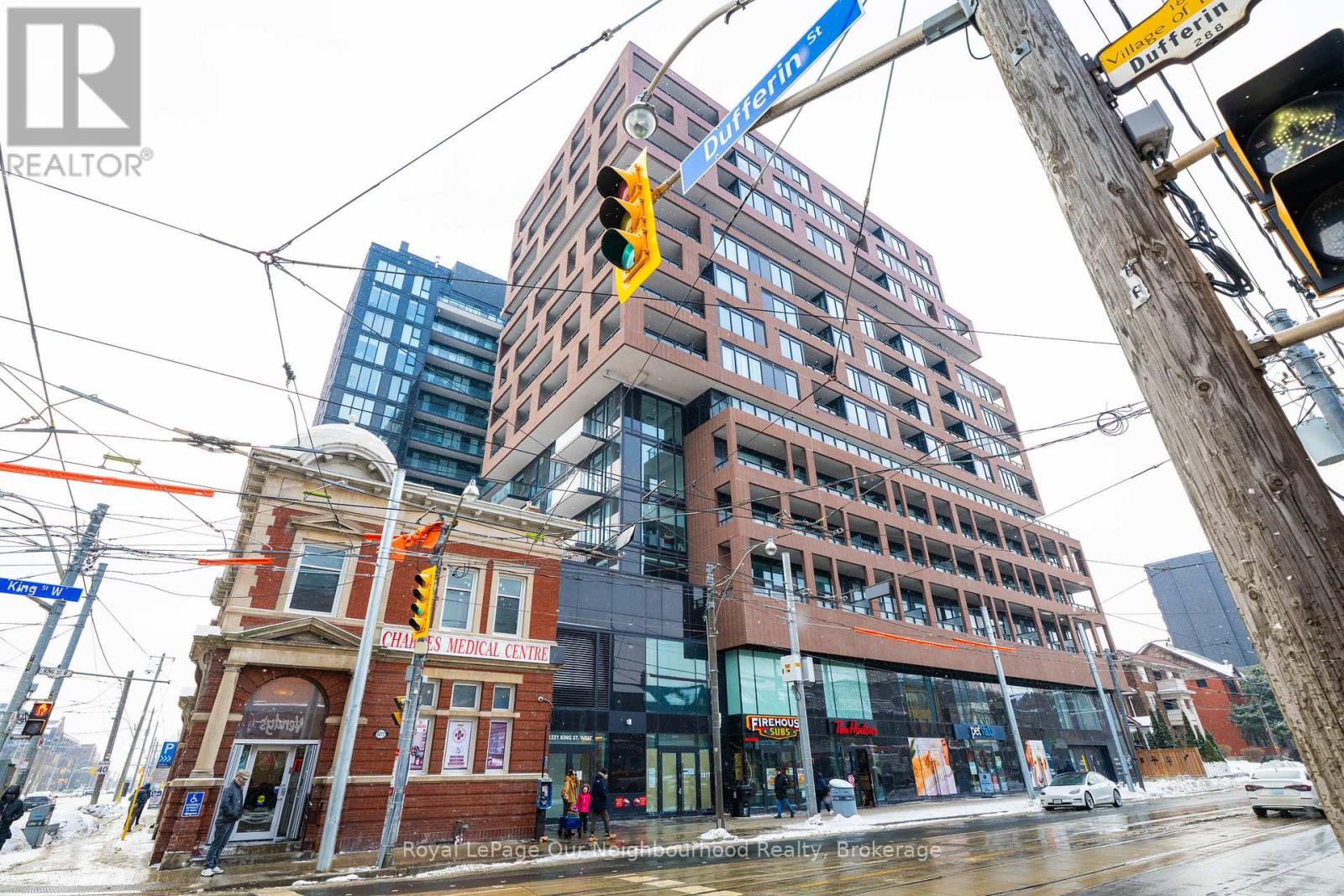 300 - 1224 King Street W, Toronto, Ontario  M6K 1G4 - Photo 4 - W12788934