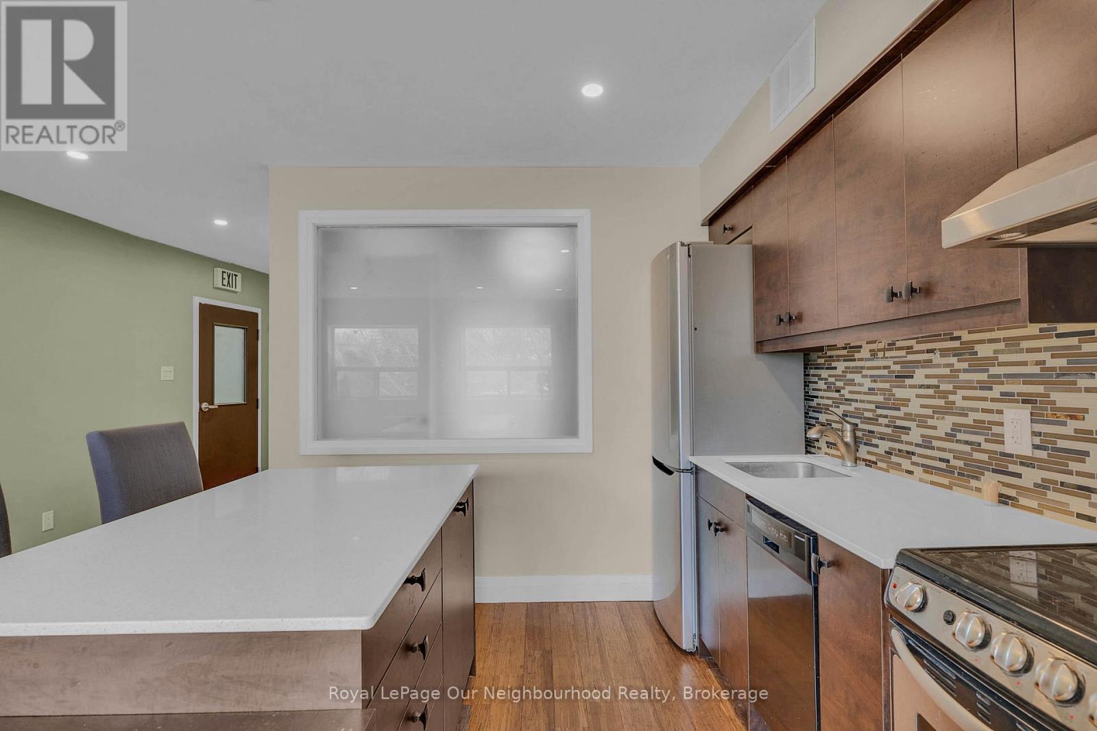 300 - 1224 King Street W, Toronto, Ontario  M6K 1G4 - Photo 18 - W12788934