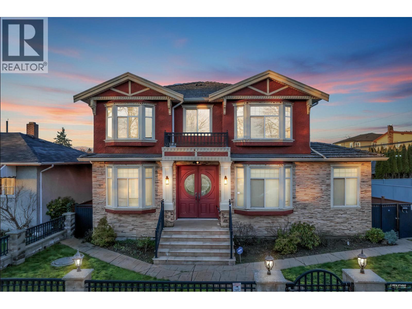 3257 51 ST STREET, Vancouver, British Columbia