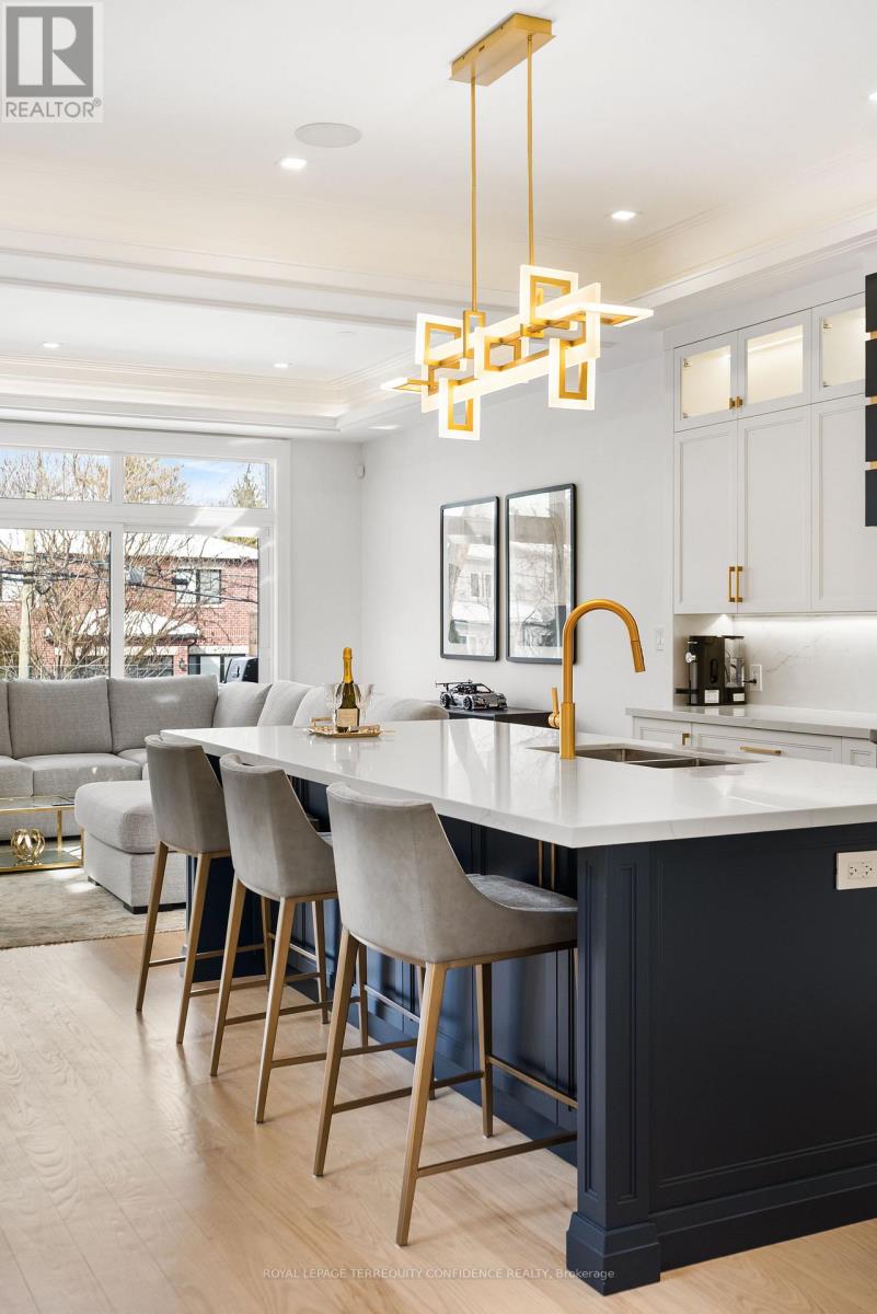 320 Hounslow Avenue, Toronto, Ontario  M2R 1H5 - Photo 6 - C12791906