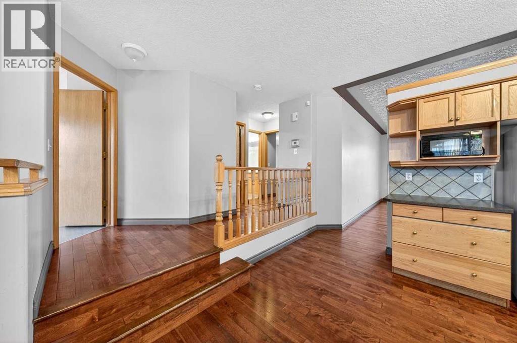 68 Silver Springs Way Nw, Airdrie, Alberta  T4B 2R6 - Photo 6 - A2286453