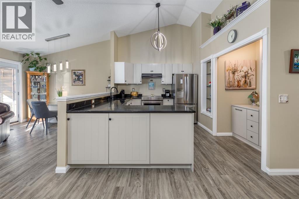 321 De Foras Close Nw, High River, Alberta  T1V 1R2 - Photo 12 - A2280036