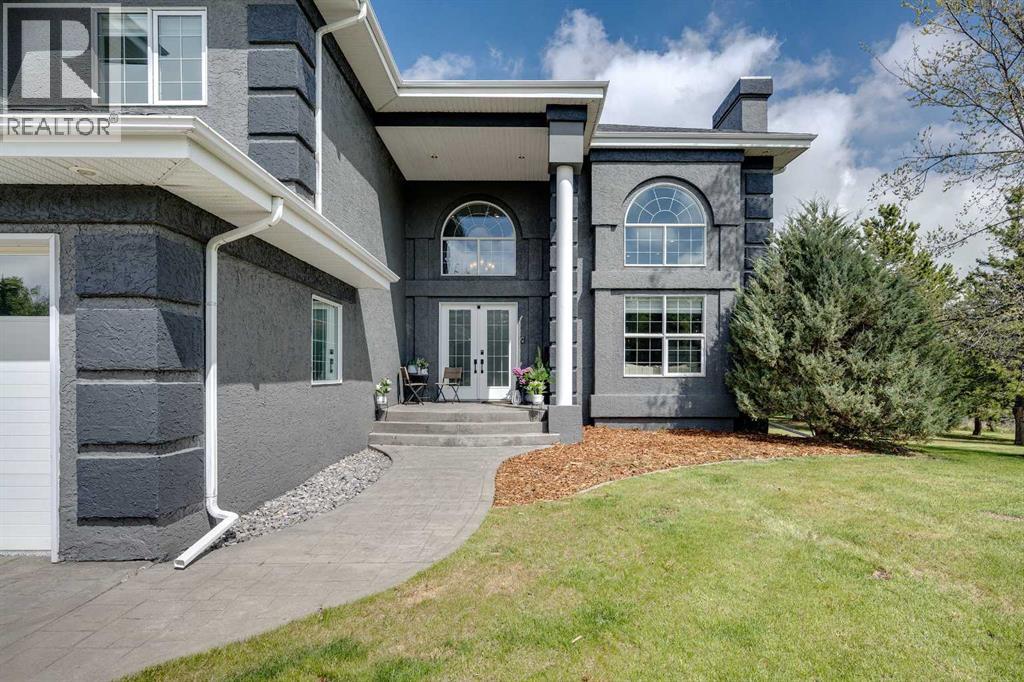 4300 Memorial Trail, Sylvan Lake, Alberta  T4S 0R1 - Photo 2 - A2286803