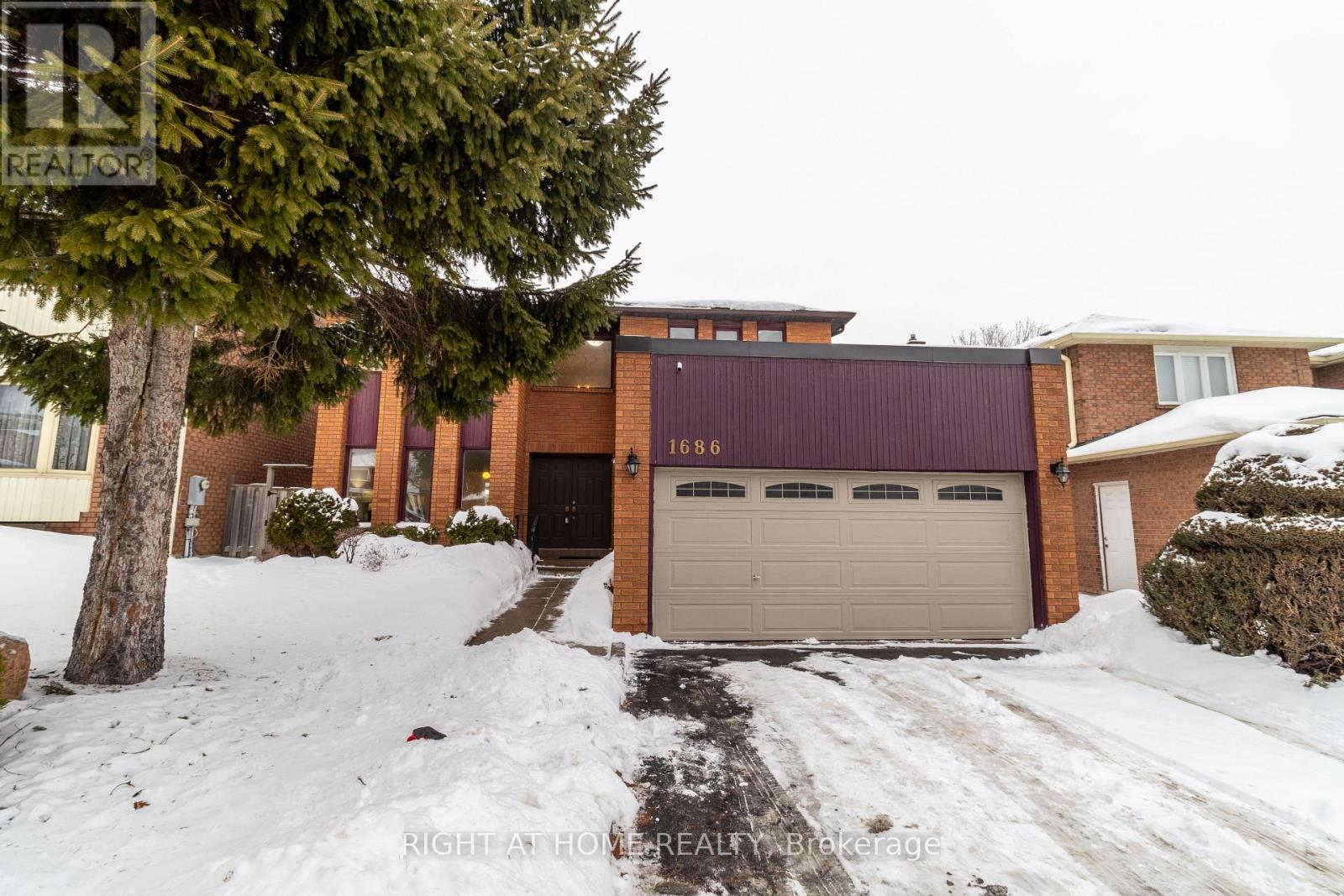 1686 MAJOR OAKS ROAD, Pickering, Ontario