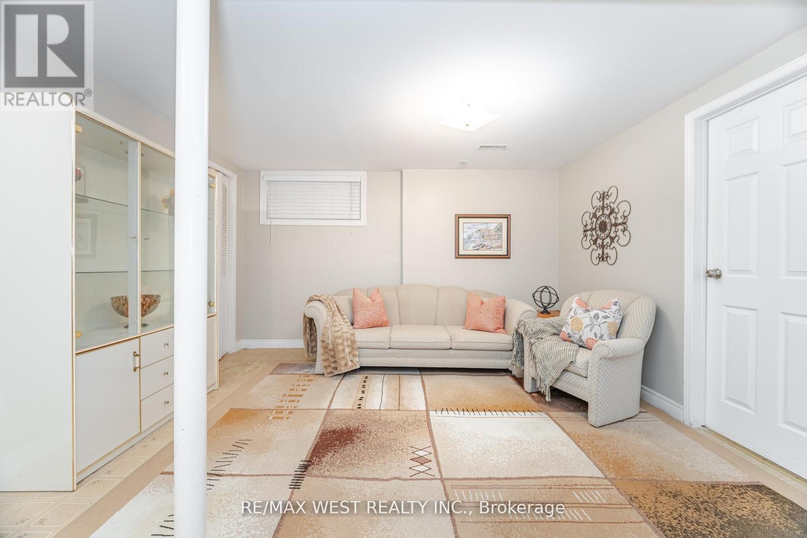 17 Malcolm Crescent, Brampton, Ontario  L6S 3C7 - Photo 26 - W12679760