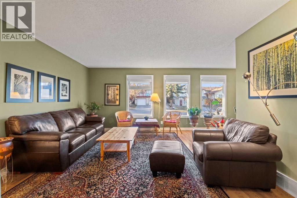 276 Macewan Glen Drive Nw, Calgary, Alberta  T3K 2G4 - Photo 4 - A2285919