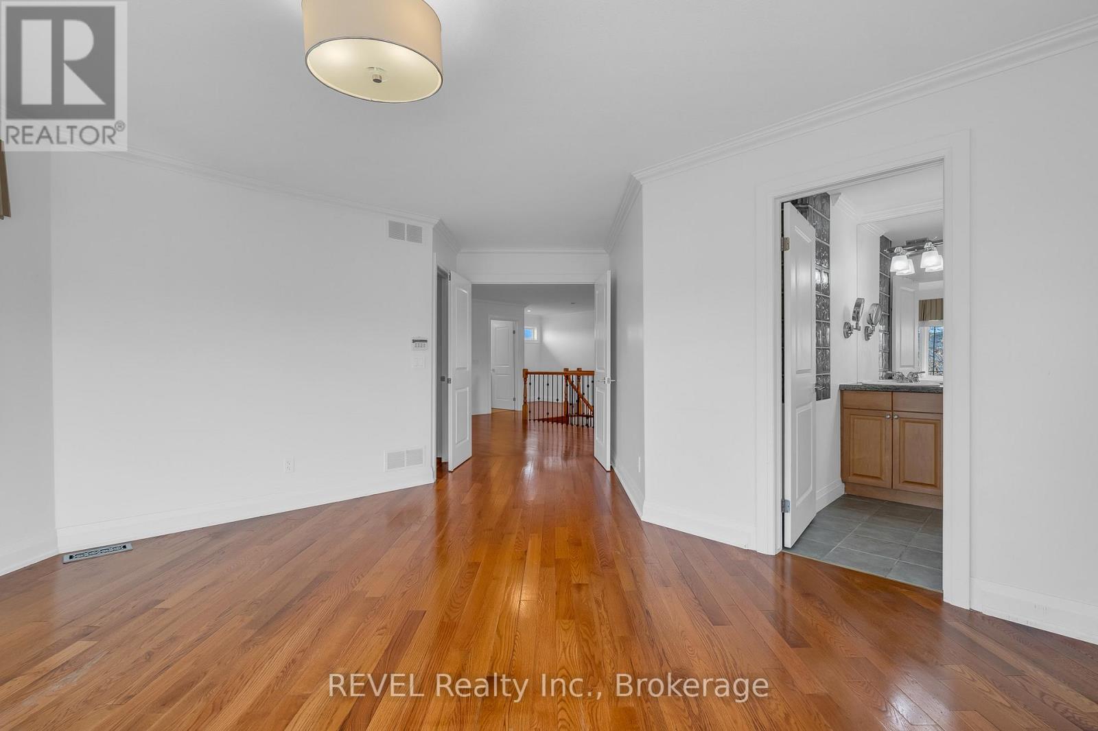 30 Maracay Way, St. Catharines, Ontario  L2W 1C4 - Photo 21 - X12791952