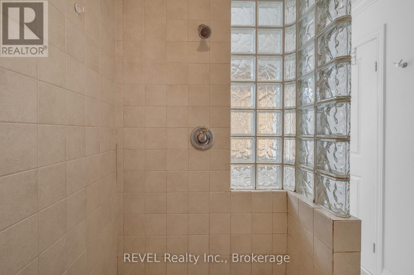 30 Maracay Way, St. Catharines, Ontario  L2W 1C4 - Photo 23 - X12791952