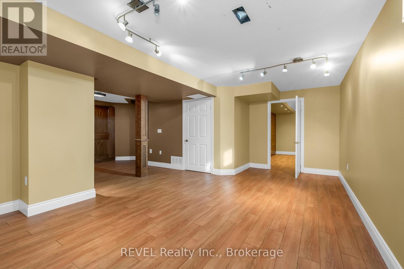 30 Maracay Way, St. Catharines, Ontario  L2W 1C4 - Photo 34 - X12791952