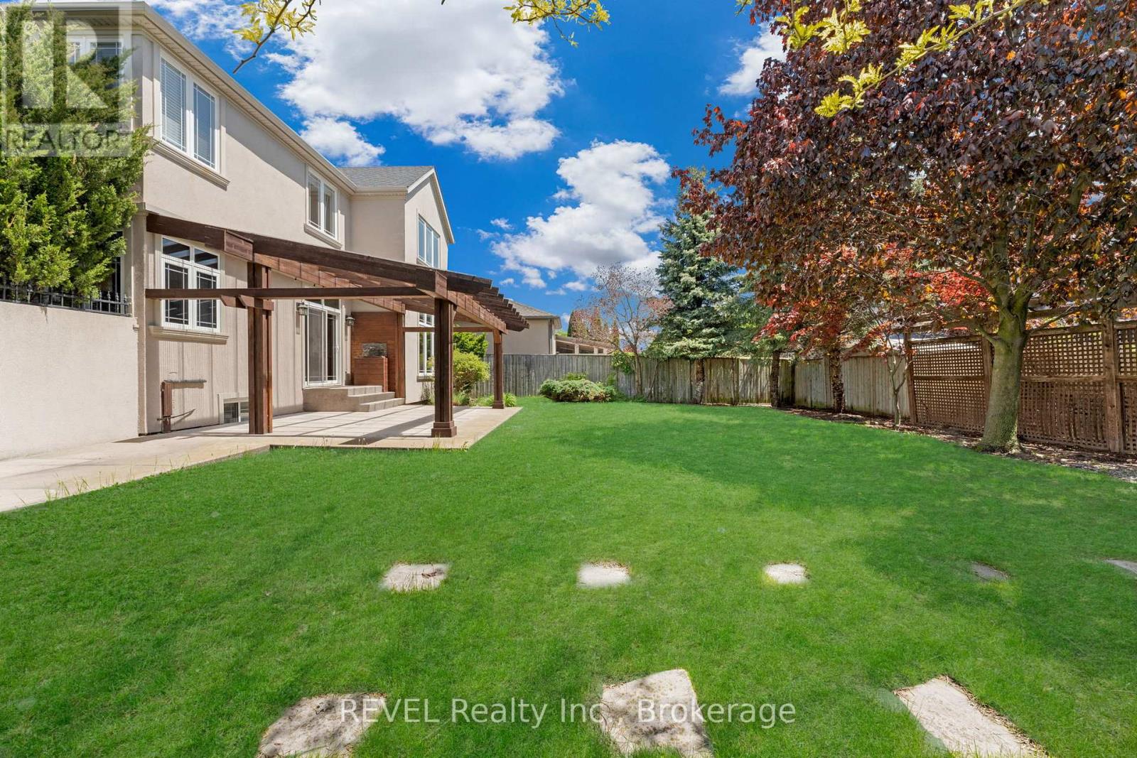 30 Maracay Way, St. Catharines, Ontario  L2W 1C4 - Photo 43 - X12791952