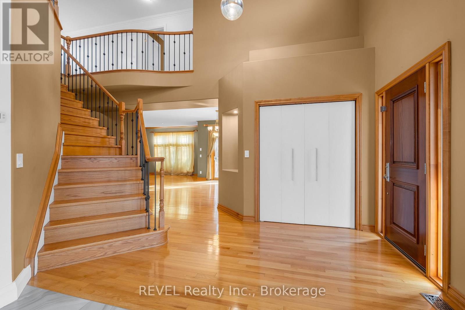 30 Maracay Way, St. Catharines, Ontario  L2W 1C4 - Photo 8 - X12791952